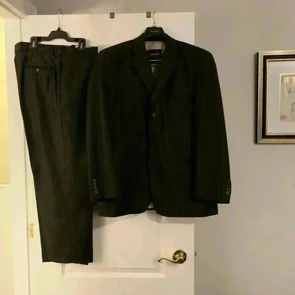 Nautica men suit. Worn couple  of times. Fall season start - Picture 1 of 12